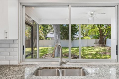 Villa ou maison à vendre à Safety Harbor, Floride: 4 chambres, 200.48 m2 № 2094832 - photo 15