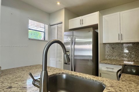 Condominio en venta en Miami, Florida, 2 dormitorios, 69.68 m2 № 1955206 - foto 9