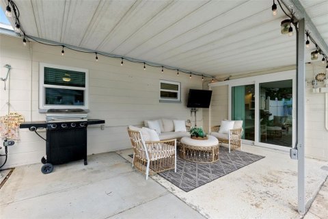 House in Seminole, Florida 3 bedrooms, 149.2 sq.m. № 1919754 - photo 26