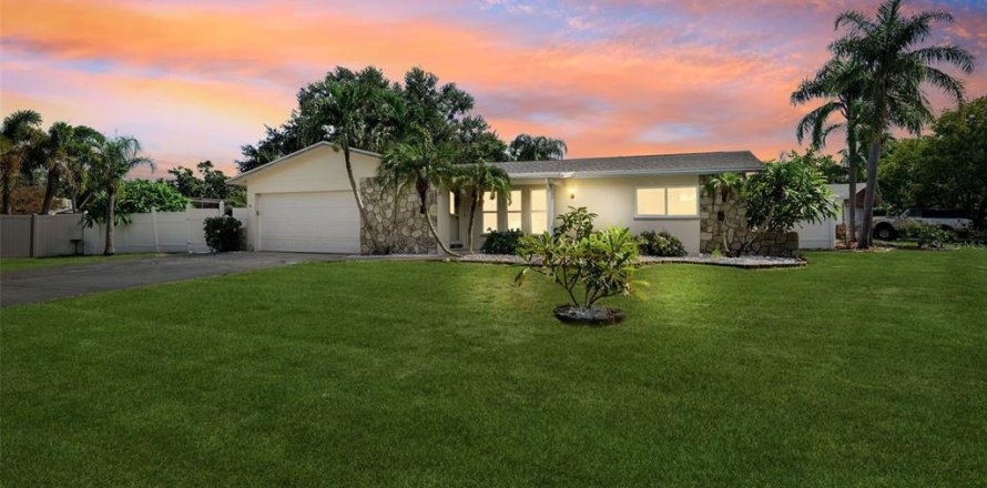Villa ou maison à Seminole, Floride 3 chambres, 149.2 m2 № 1919754