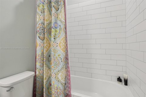 Townhouse in Plantation, Florida 3 bedrooms, 151.15 sq.m. № 1809133 - photo 29