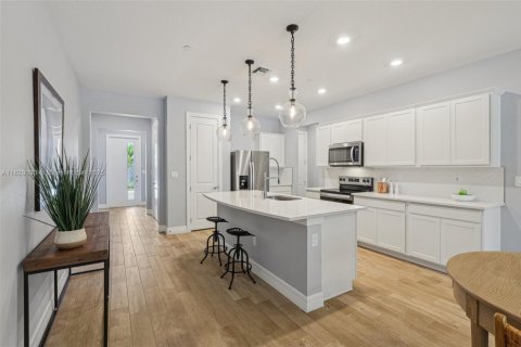 Townhouse in Plantation, Florida 3 bedrooms, 151.15 sq.m. № 1809133 - photo 7