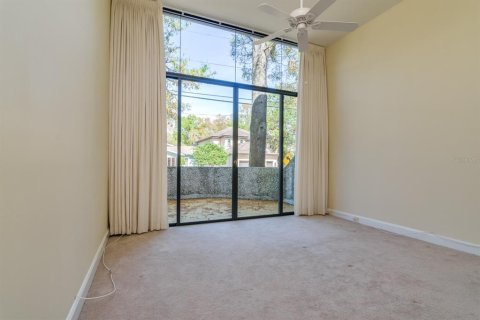 Condo in Tampa, Florida, 3 bedrooms  № 1810737 - photo 18