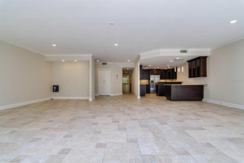 Condo in Tampa, Florida, 3 bedrooms  № 1810737 - photo 7