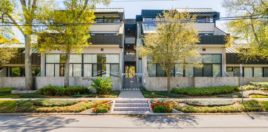 Condo in Tampa, Florida, 3 bedrooms № 1810737