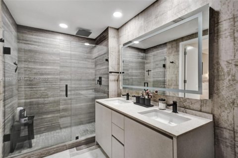 Снять в аренду кондоминиум в Майами, Флорида 2 спальни, 95.5м2, № 1944890 - фото 13