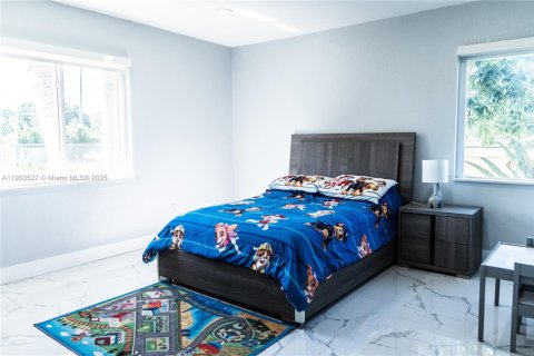 Casa en venta en Miami, Florida, 5 dormitorios, 304.63 m2 № 2015410 - foto 28