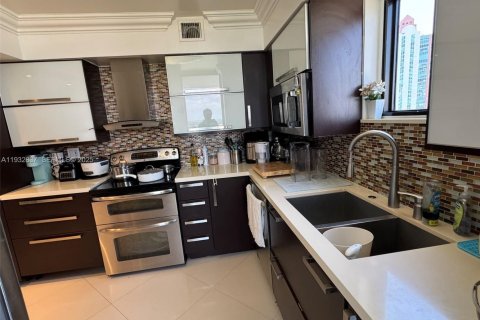 Снять в аренду кондоминиум в Авентура, Флорида 2 спальни, 109.72м2, № 1991146 - фото 12