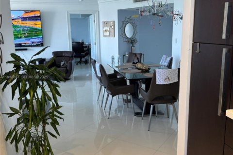 Снять в аренду кондоминиум в Авентура, Флорида 2 спальни, 109.72м2, № 1991146 - фото 28