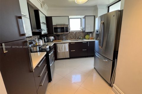 Снять в аренду кондоминиум в Авентура, Флорида 2 спальни, 109.72м2, № 1991146 - фото 11