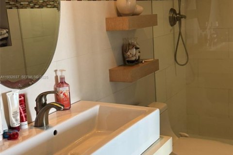 Снять в аренду кондоминиум в Авентура, Флорида 2 спальни, 109.72м2, № 1991146 - фото 17