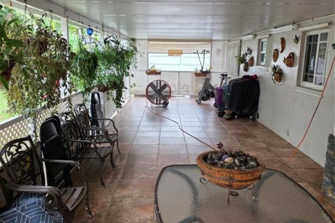Casa en venta en Hialeah, Florida, 3 dormitorios, 167.22 m2 № 2008668 - foto 10