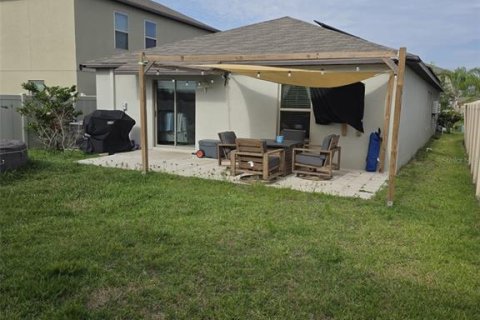 House in Apollo Beach, Florida 3 bedrooms, 117.99 sq.m. № 2207748 - photo 17