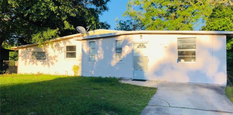 Casa en Orange Park, Florida 4 dormitorios, 105.26 m2 № 1797216
