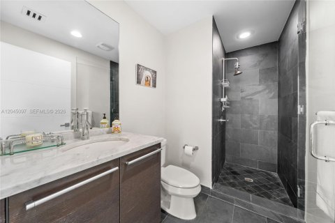 Condo in Miami, Florida, 3 bedrooms  № 2186702 - photo 18