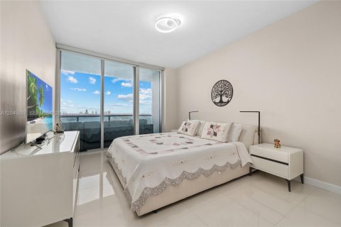 Condo in Miami, Florida, 3 bedrooms  № 2186702 - photo 13