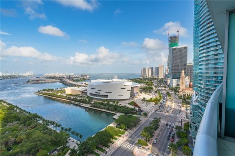 Condo in Miami, Florida, 3 bedrooms  № 2186702 - photo 6