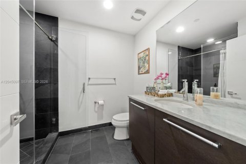 Condo in Miami, Florida, 3 bedrooms  № 2186702 - photo 21