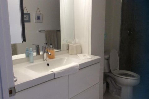 Condo in Pompano Beach, Florida, 2 bedrooms № 2245785 - photo 17