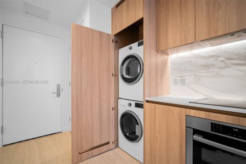 Condominio en alquiler en Miami, Florida № 2085003 - foto 13