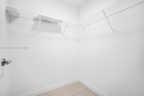 Condominio en alquiler en Miami, Florida № 2085003 - foto 14