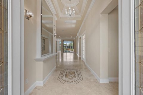 House in Wellington, Florida 2 bedrooms, 207.08 sq.m. № 2177545 - photo 3