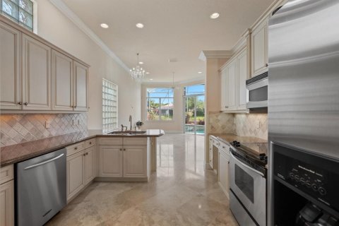 House in Wellington, Florida 2 bedrooms, 207.08 sq.m. № 2177545 - photo 8