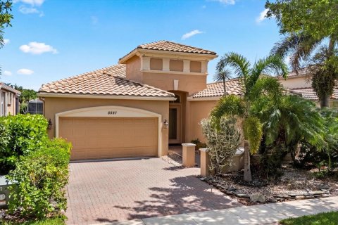 House in Wellington, Florida 2 bedrooms, 207.08 sq.m. № 2177545