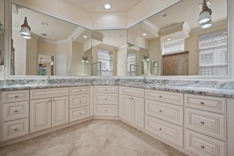 House in Wellington, Florida 2 bedrooms, 207.08 sq.m. № 2177545 - photo 19