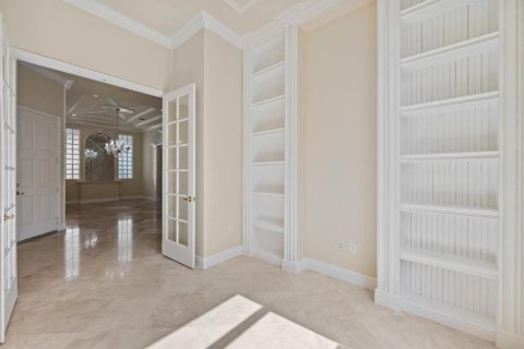 House in Wellington, Florida 2 bedrooms, 207.08 sq.m. № 2177545 - photo 28