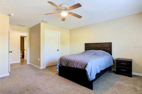 House in Haines City, Florida 3 bedrooms, 166.95 sq.m. № 2390792 - photo 27