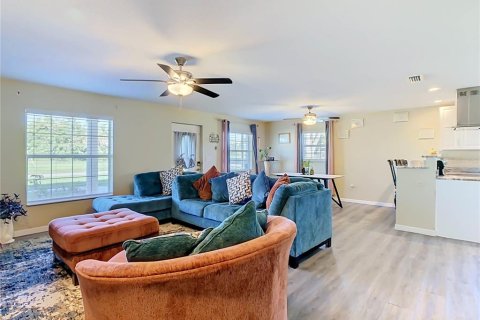 House in Haines City, Florida 3 bedrooms, 166.95 sq.m. № 2390792 - photo 14