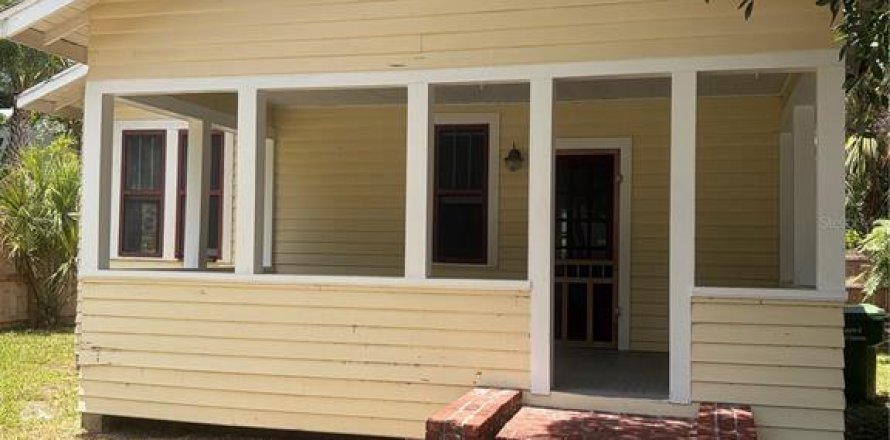 House in Sarasota, Florida 2 bedrooms, 84.08 sq.m. № 2234878