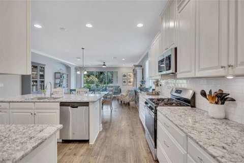 Villa ou maison à vendre à Fish Hawk, Floride: 4 chambres, 222.5 m2 № 1866583 - photo 7