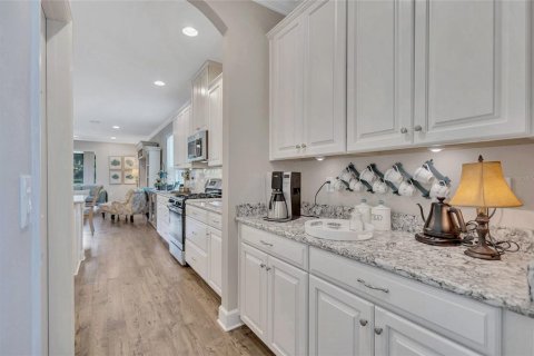 Villa ou maison à vendre à Fish Hawk, Floride: 4 chambres, 222.5 m2 № 1866583 - photo 10