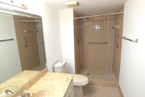 Condo in Margate, Florida, 2 bedrooms № 2083251 - photo 11