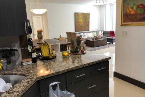 Condominio en venta en Doral, Florida, 3 dormitorios, 135.64 m2 № 2014792 - foto 4