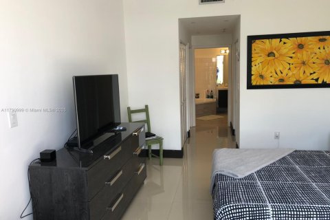 Condominio en venta en Doral, Florida, 3 dormitorios, 135.64 m2 № 2014792 - foto 5