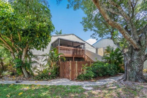 Condo in Boynton Beach, Florida, 2 bedrooms № 2254516