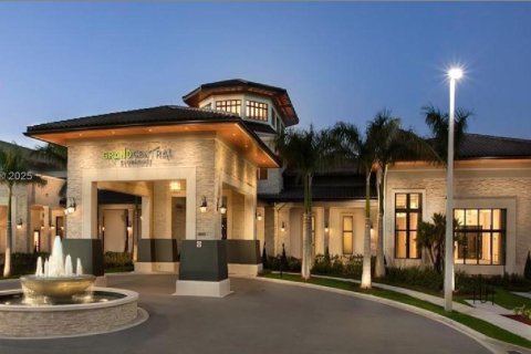 Condo in Doral, Florida, 2 bedrooms  № 1892527 - photo 13