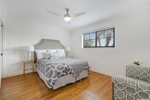 Villa ou maison à louer à Miami, Floride: 4 chambres, 204.38 m2 № 2431283 - photo 11
