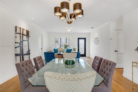 Villa ou maison à louer à Miami, Floride: 4 chambres, 204.38 m2 № 2431283 - photo 4