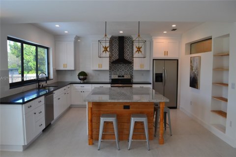 Villa ou maison à louer à Miami, Floride: 4 chambres, 204.38 m2 № 2431283 - photo 22