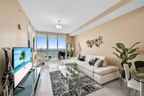 Condo in Sunny Isles Beach, Florida, 1 bedroom  № 2376895