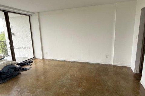 Copropriété à vendre à Miami, Floride: 2 chambres, 85.01 m2 № 1766802 - photo 15