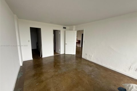 Copropriété à vendre à Miami, Floride: 2 chambres, 85.01 m2 № 1766802 - photo 13