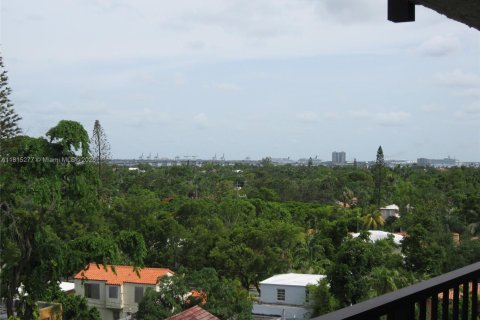 Copropriété à vendre à Miami, Floride: 2 chambres, 85.01 m2 № 1766802 - photo 3
