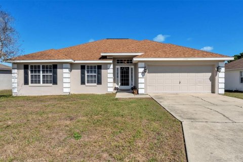Villa ou maison à Lakeland, Floride 4 chambres, 177.26 m2 № 2142104