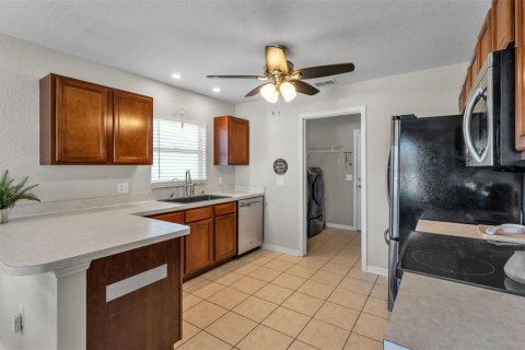 Casa en venta en Lakeland, Florida, 4 dormitorios, 177.26 m2 № 2142104 - foto 7