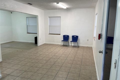 Immobilier commercial à louer à Orlando, Floride: 164.99 m2 № 2147928 - photo 19